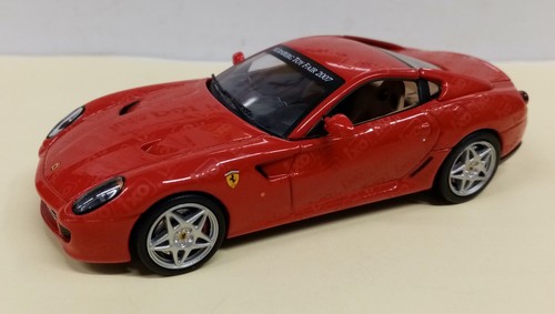 Ixo ferrari 599 gtb - 1/43,