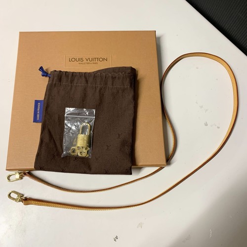 Louis vuitton poche rondue - louis,