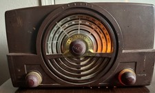 Radio d'epoca a valvole lunga
