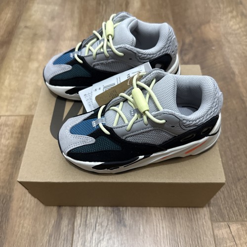 Yeezy boost 700 wave runner - 700,