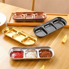 Set di piatti per salsa in