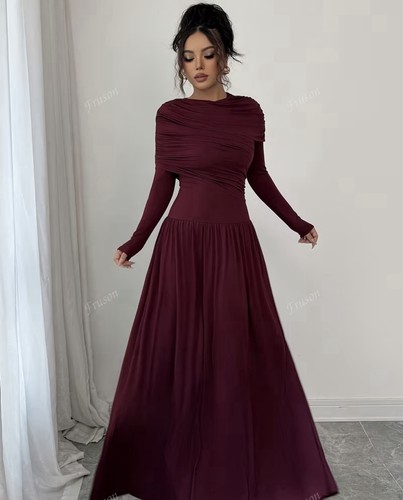 .	Maxi abito elegante bordeaux