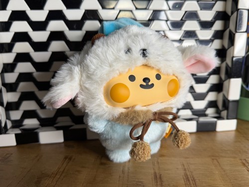Bear bug pecora - is,