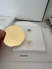 Chanel Beauty Luxury specchio