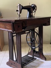 SINGER ANTICA MACCHINA PER CUCIRE BASE IN GHISA FINE '800 INIZIO '900