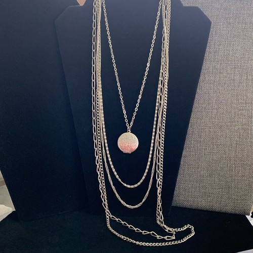 Collana con ciondolo