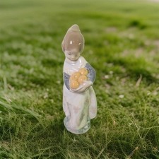 VTG 70s Lladro Figurine Girl