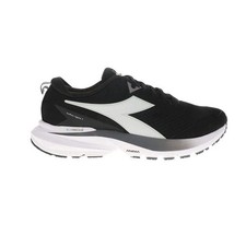 diadora Mythos Blushield