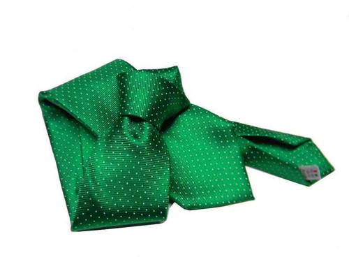 Cravatta verde sette - , pieghe