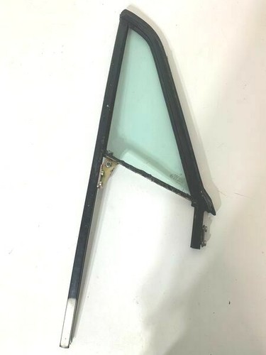 Finestrino triangolare
