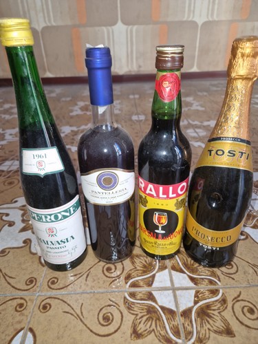 Bottiglie vino liquore - vino,