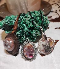 Ciondoli orgonite con pietra di luna o adularia ,argento e rame