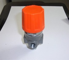 REGOLATORE DI PRESSIONE