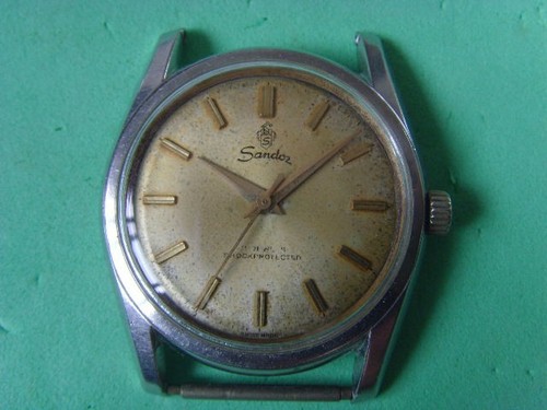 Orologio manuale svizzero