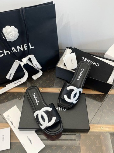 Sandali piatti chanel pelle - chanel,
