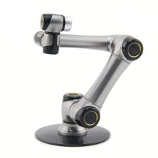 Braccio robotico industriale