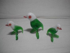 Famiglia di tre pappagallini - altezza massima  4 cm - in vetro di Murano