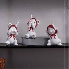 3 pezzi di statuette di