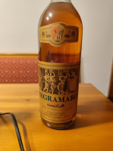 Negramaro distante vini - vini, anni