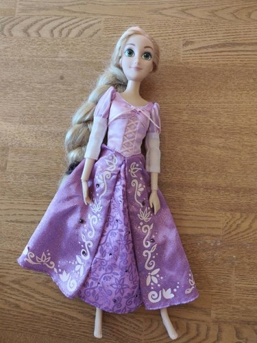 Raperonzolo barbie bambola - barbie,