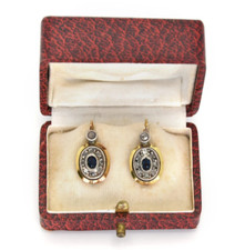 ORECCHINI ANTICHI IN ORO 18 CT CON ZAFFIRI E DIAMANTI TAGLIO ANTICO