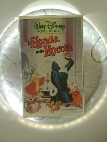 Spada nella roccia walt - la,