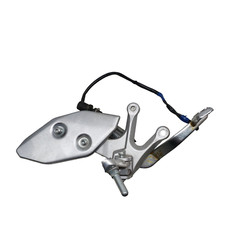 PEDANA ANTERIORE DESTRA COMPLETA ORIGINALE YAMAHA YZF R3 2022/2023