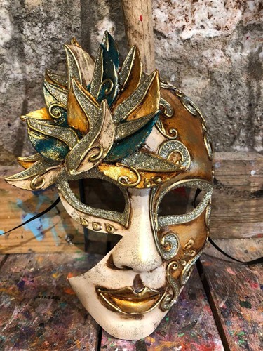 Maschera carnevale mezzo - di,