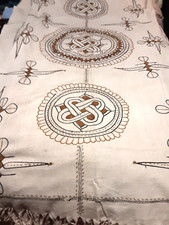 Copriletto Antico Tessuto Naturale Ricamo a Telaio