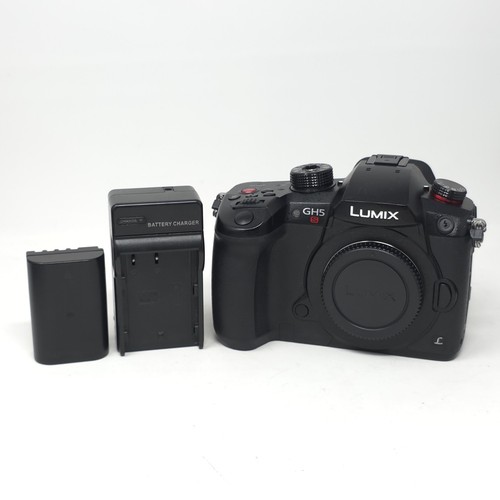 Panasonic lumix gh5s - lumix,