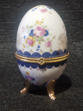 Uovo in Porcellana bianca fiori oro ceramica portagioie Stile Faberge'