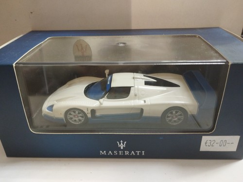 Ixo maserati mc12 bianco - maserati, scala