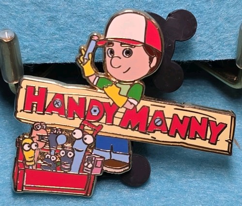Manny pratico con insegna - , e