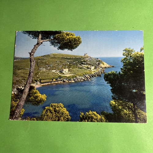 Scauri scogliera sassolini - scauri,