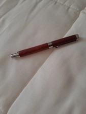 Penna stilografica in radica