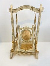 Sedia a dondolo bambola