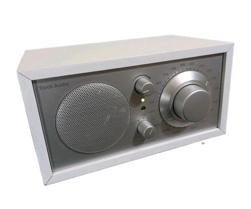 Radio aux tivoli - radio,