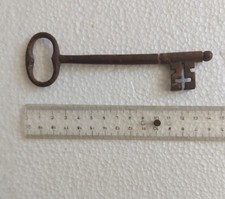 Antica Chiave In Ferro