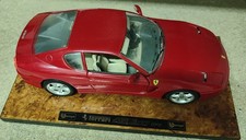 Modello  1:18 Bburago Ferrari 456 GT  1992 base In Legno
