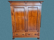 ARMADIO IN NOCE GRANDI MISURE  EPOCA XIX SECOLO RESTAURATO