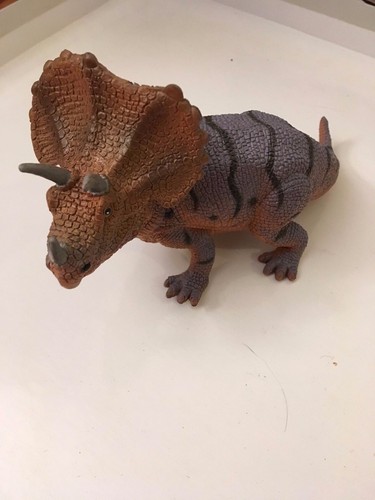 Figurina triceratops - figurina,