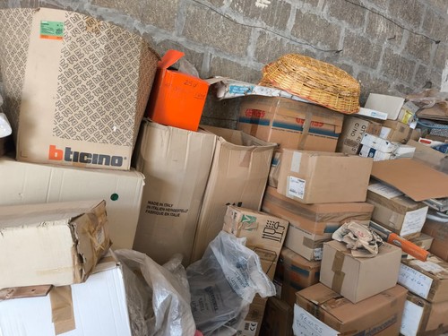 Stock materiale elettrico - stock,