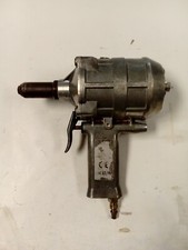 FAR RAC 83 95 Rivettatrice per