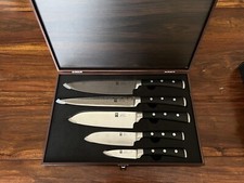 Set di 5 coltelli giapponesi da chef Seki Damascus in valigetta di legno