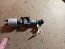 Pompa lavavetri e interruttore