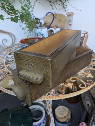 Due antiche macchine cucire - due, da