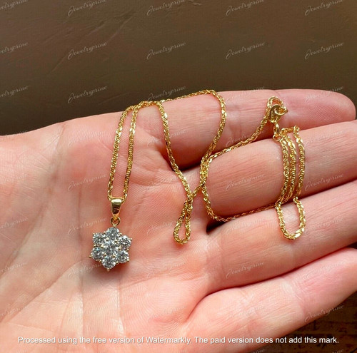 Collana con ciondolo - , a