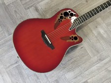 Elettroacustica Ovation Custom