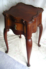 Francia antico tavolino