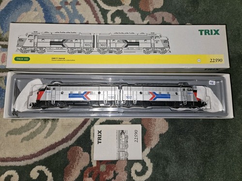 Trix 22590 diesellok emd - h0,